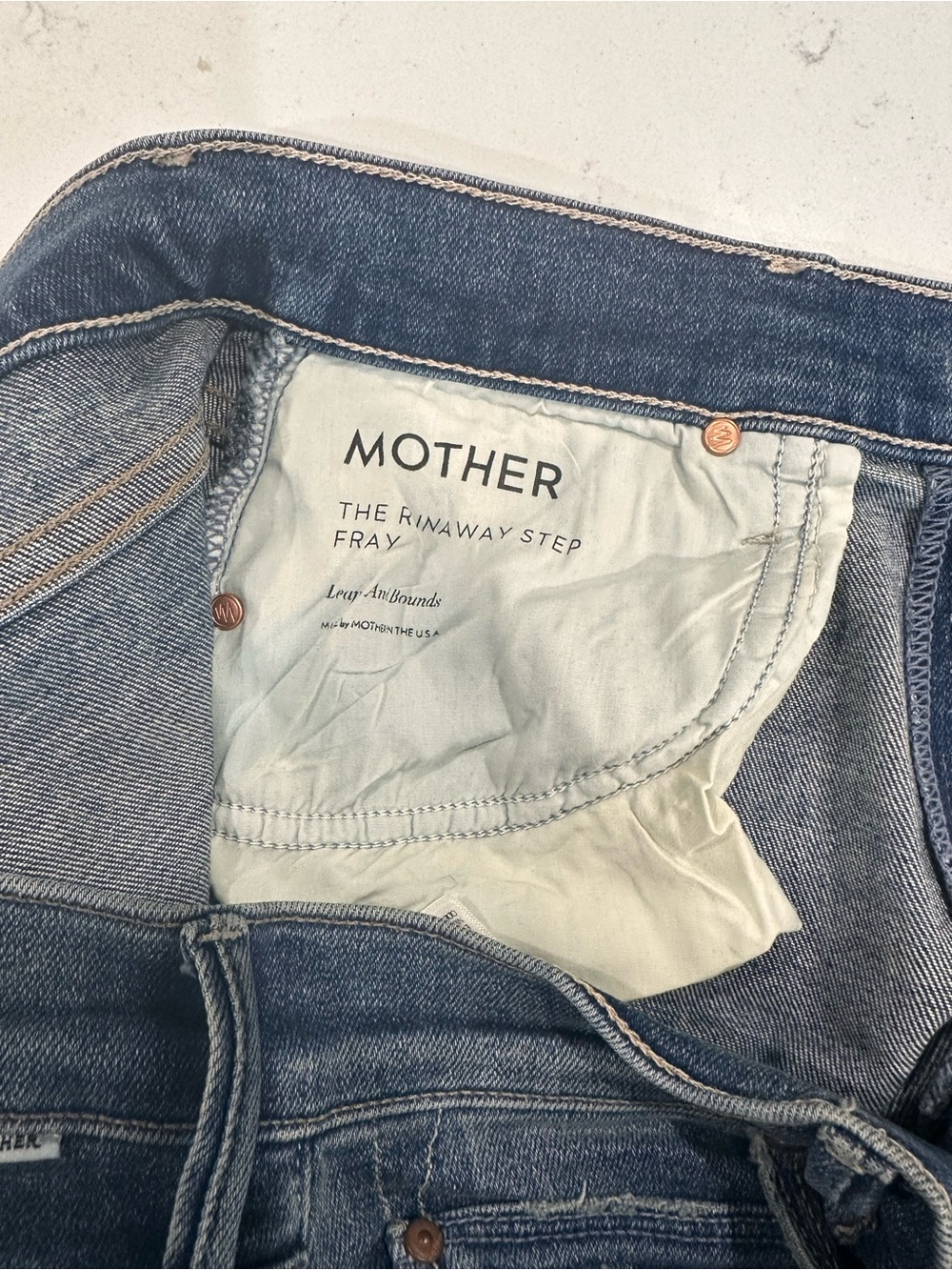 MOTHER The Runaway Step Fray Women's Light Blue Flare Jeans - Picture 6 of 9